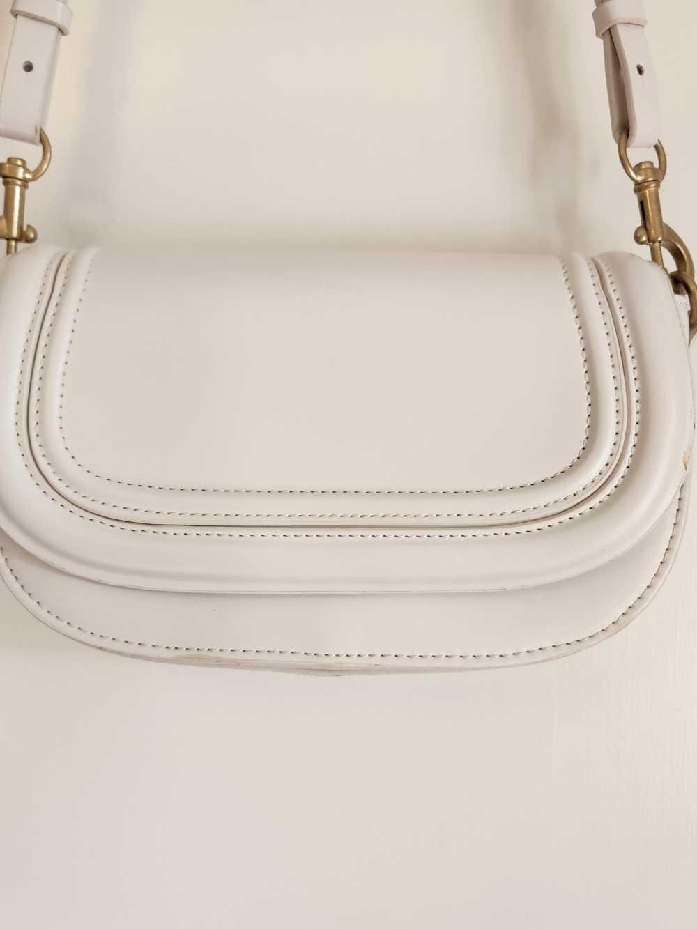 Zara White Saddle Crossbody Bag Adjustable Strap Gold Tone Hardware 9.5"